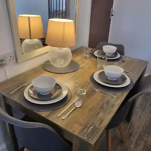 3* Guest house 140 Bond